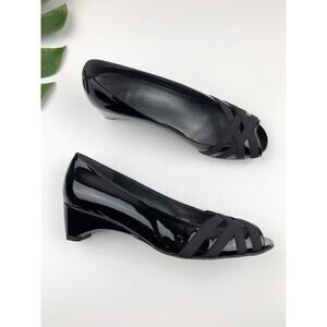 Stuart Weitzman Peep Toe Pumps Black Patent Leather Heels Slip On Women's 8